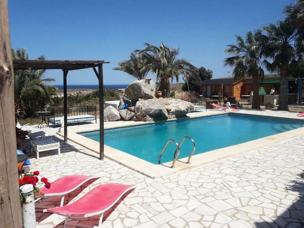 Hotel Alojamiento Chalet Villamar Nijar